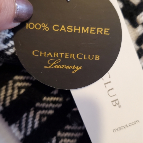 Macy's Charter Club Luxury Cashmere Black & White Scarf NWT - Picture 8 of 10